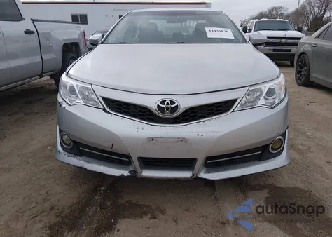2013 Toyota Camry Se z USA, uszkodzony, nr VIN 4T1BF1FKXDU214039